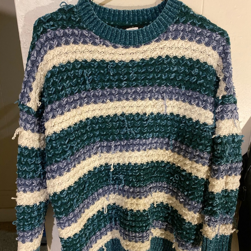 Oversized blue sweater